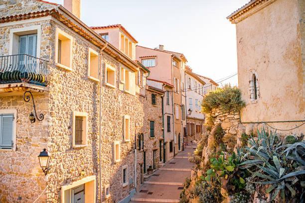 Amazing New Property In The Heart Of The Old Town Of אנטיב מראה חיצוני תמונה